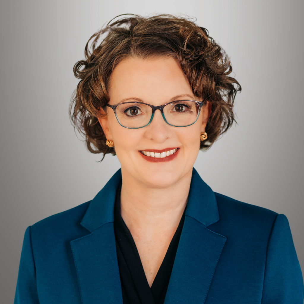 Anne Toale headshot