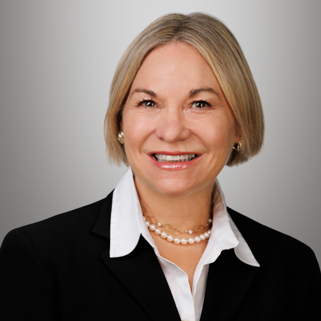 Julia McInerny headshot